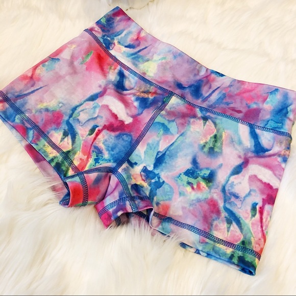 Purple Hot Yoga Shorts M - Picture 2 of 8